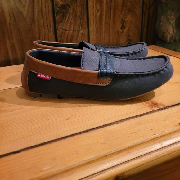 Levi's loafers sz 7.5 men - Picture 2 of 7